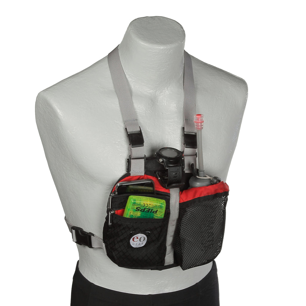 Shown with the Ultimate Direction soft pouch with hose.