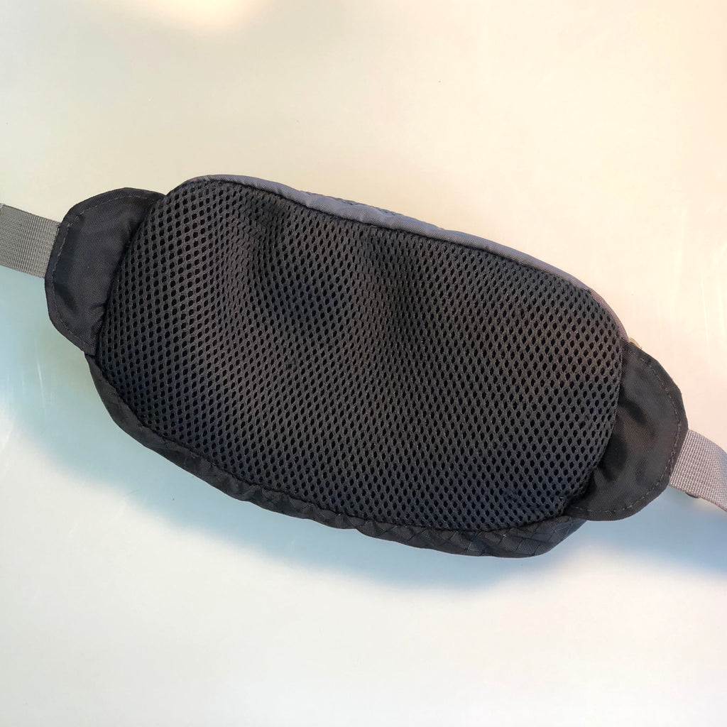 Back panel is made from highly breathable 3D mesh which has a slight stretch to it.