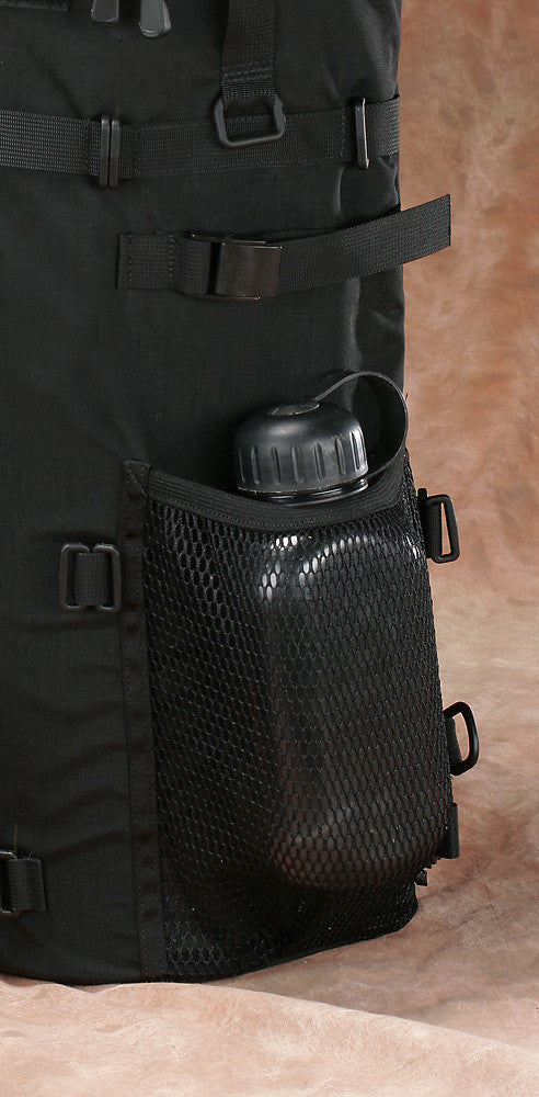 Mesh pocket with an elastic closure fits water bottles up to 1 liter in size.