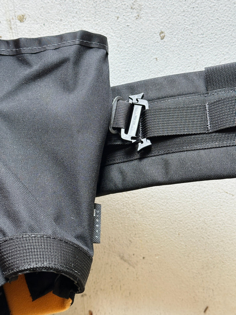 How to attach this case to newer belts that don’t have the Uniloops: 1) Use a pair of Siamese SlikClips & attach to the webbing on each side of the case & snap it closed. 2) Slip the open end of the clip through the webbing on the belt, but don’t leave open as in the photo, rather snap it closed.