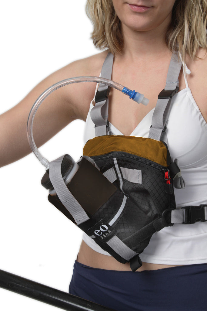 This harness works well with the 1.4D Chest Module for a lean & mean carry system. (Front accessories not included)