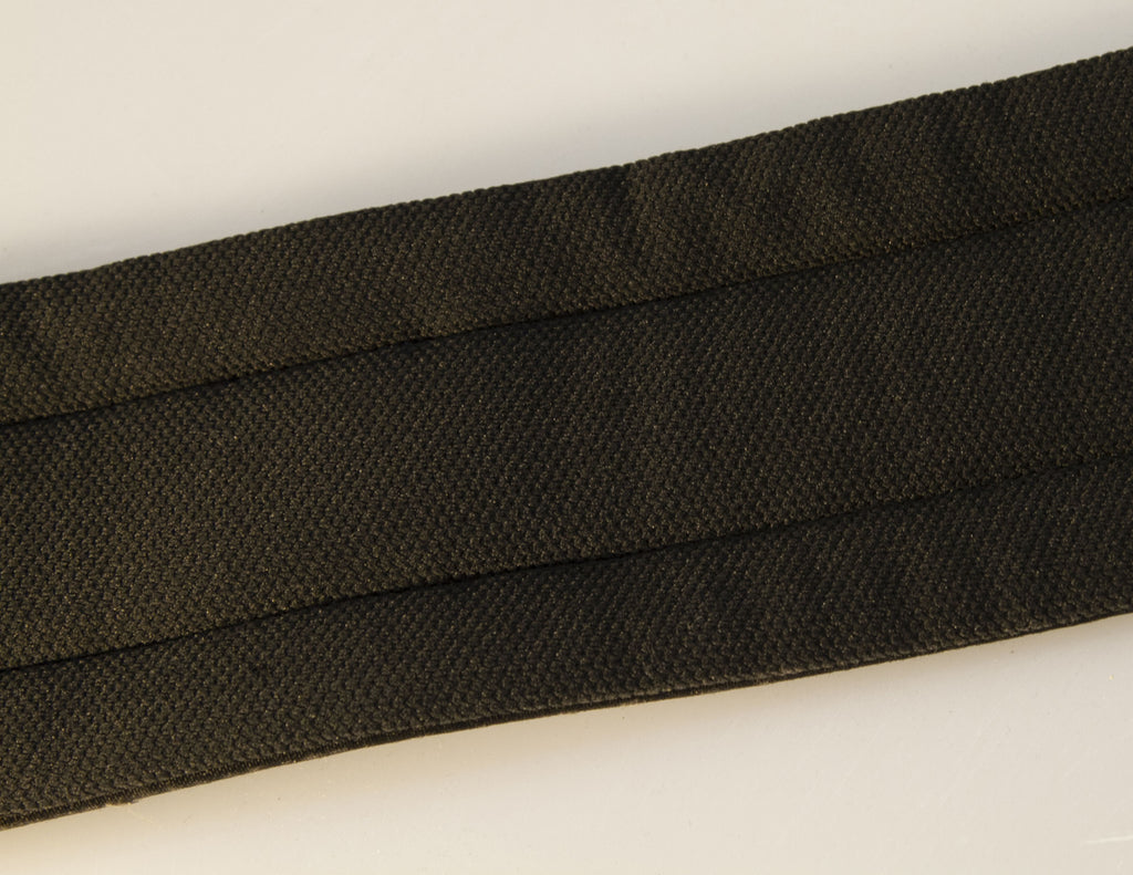 The inner side of the belts have a soft Polyester knit fabric.