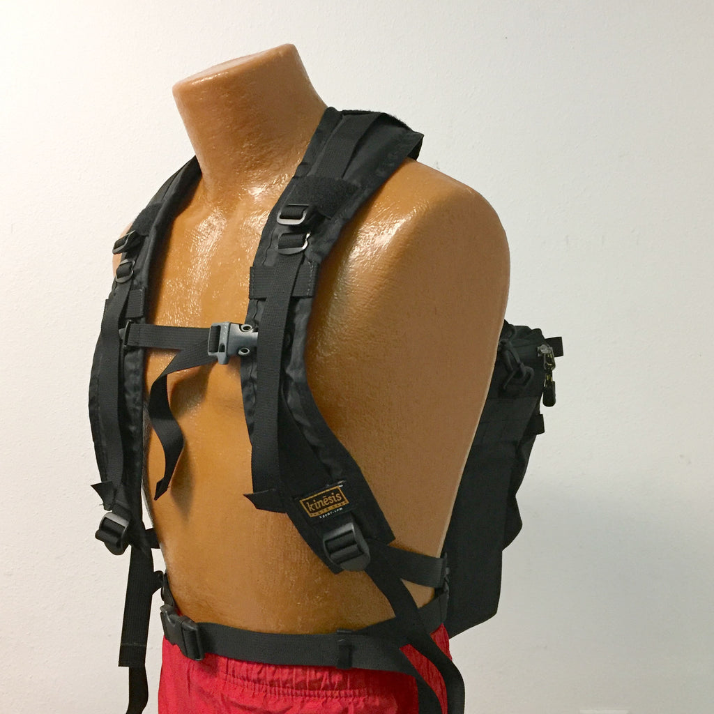 Wear a holster case as a backpack: shown is the H344 harness combined with an H170 strap set.
